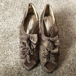 Size 8, Chinese Laundry ruffle heels